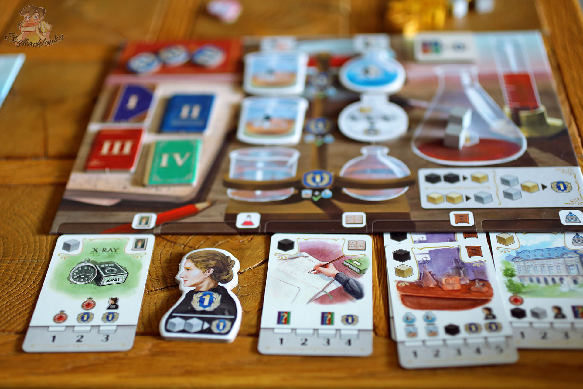 Woreczek materiałowy z portretem Marii Skłodowskiej-Curie – komponent gry planszowej Rebel