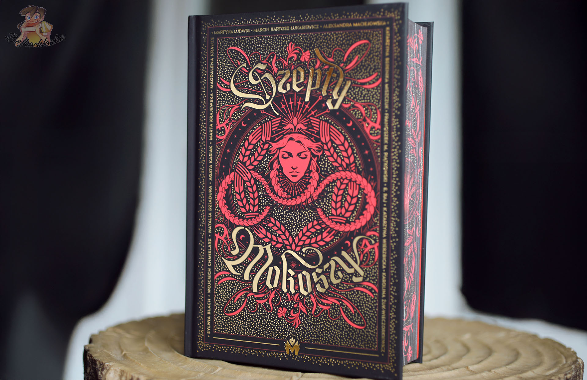 Okładka książki Szepty Mokoszy – antologia mitologii słowiańskiej