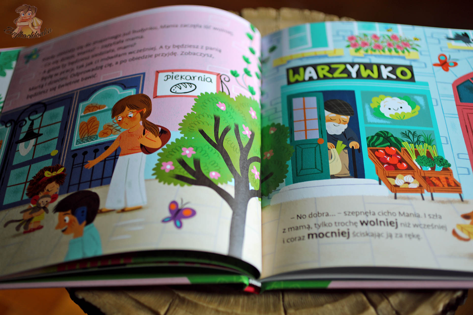 Droga do przedszkola przez miasto - piekarnia i warzywniak; oswajanie nowych miejsc w procesie adaptacji