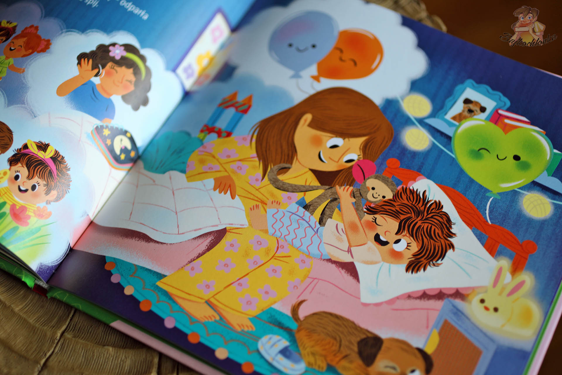 Wieczorne przygotowania do pierwszego dnia w przedszkolu — mama i Mania, rytualy uspokajające; książka o adaptacji 2–4 lataWieczorne przygotowania do pierwszego dnia w przedszkolu — mama i Mania, rytualy uspokajające; książka o adaptacji 2–4 lata