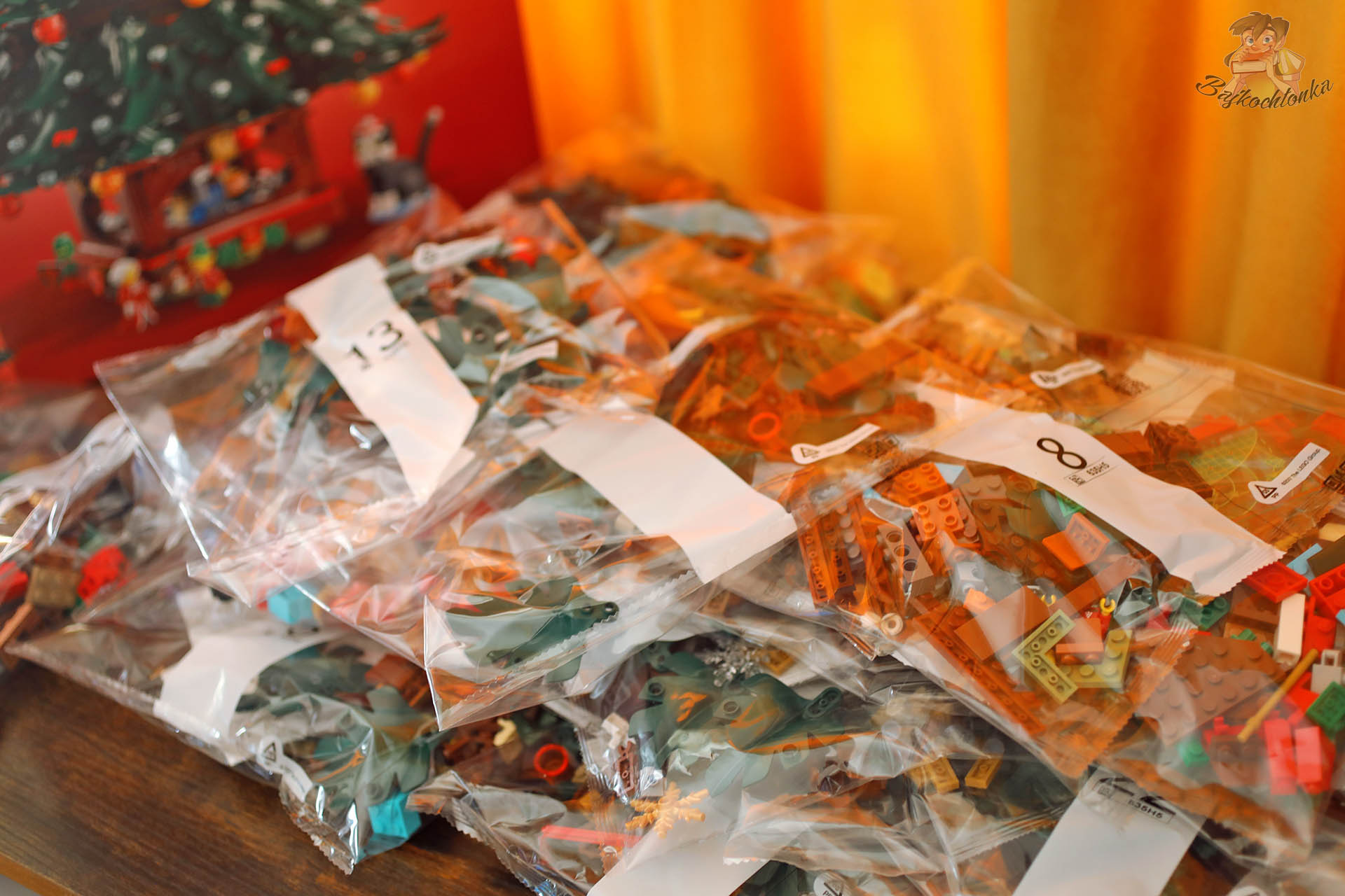 LEGO 41843 — woreczki numerowane do budowy na dni