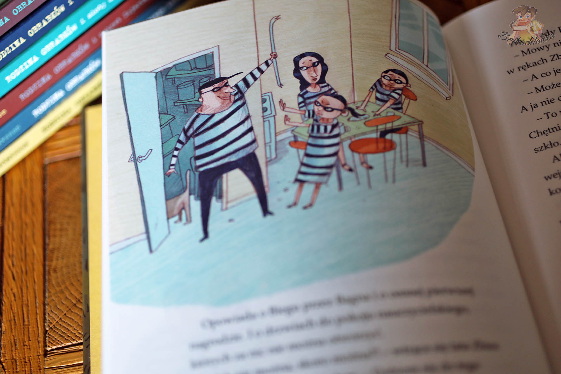 Rodzina Obrabków w kuchni – komiksowa scena rodzinna z serii Anders Sparring i Per Gustavsson