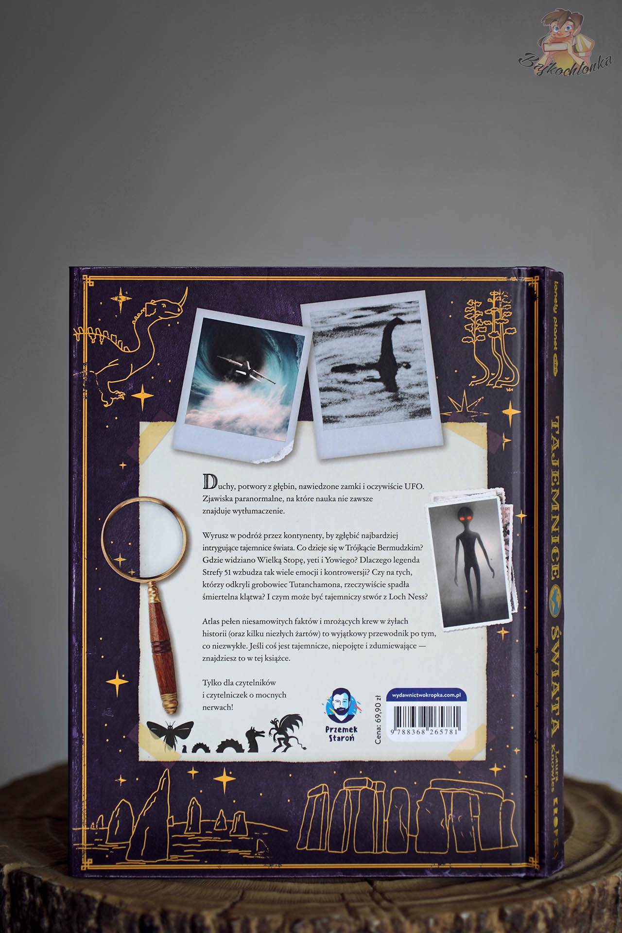 Tylna okładka Tajemnice świata – zapowiedź zagadek, polaroidy i lupa