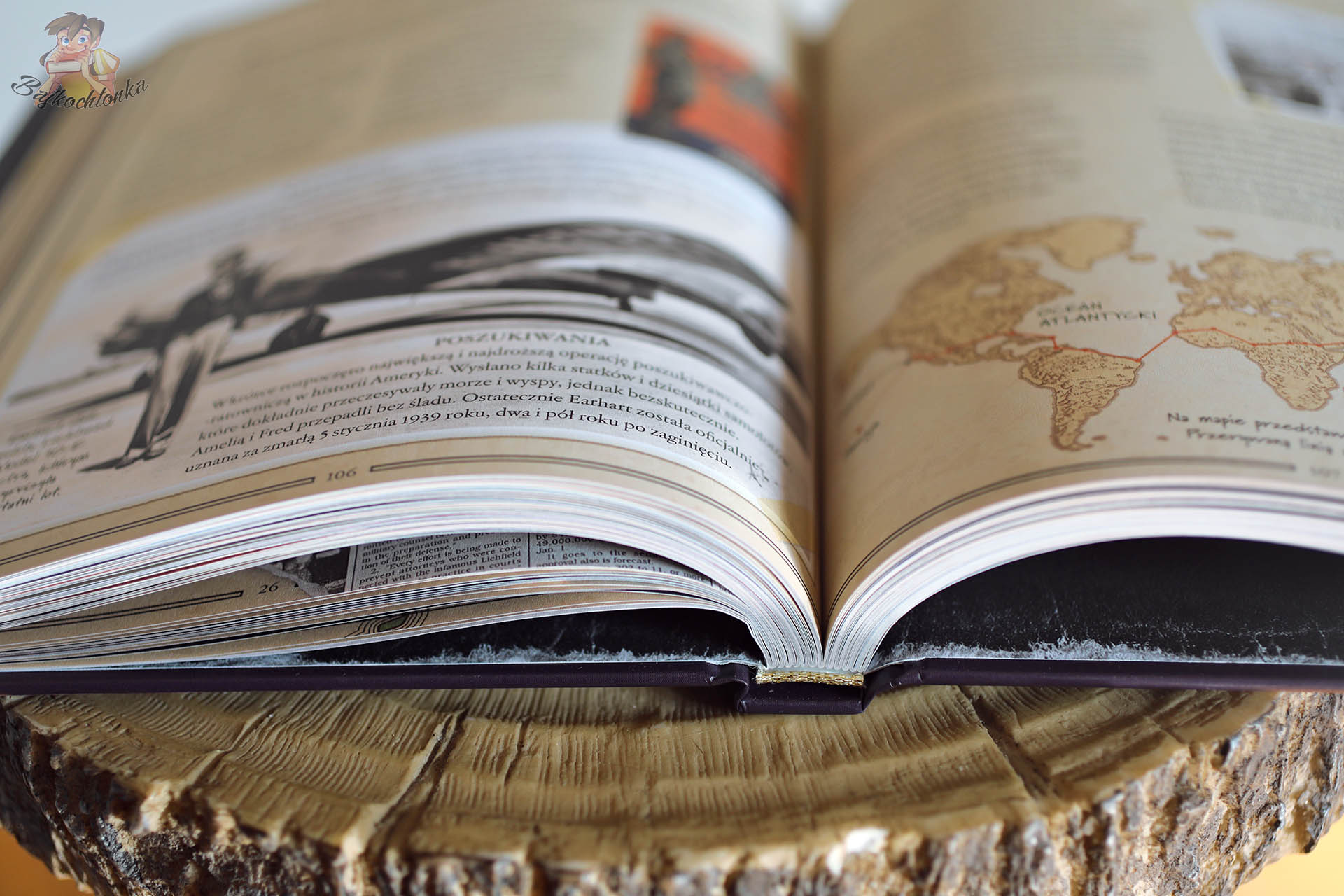 Środek książki Tajemnice świata – mapy, zdjęcia i układ albumowy