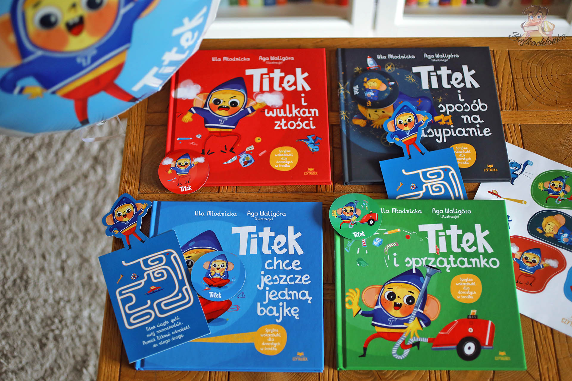 Okładki książek z serii Titek – tytuły i patroni