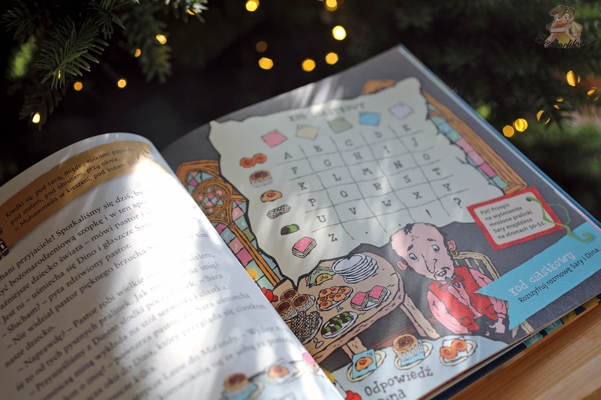 Święta w Valleby. Szopka w kościele – kod ciastkowy i łamigłówka z deserami na świątecznej rozkładówce