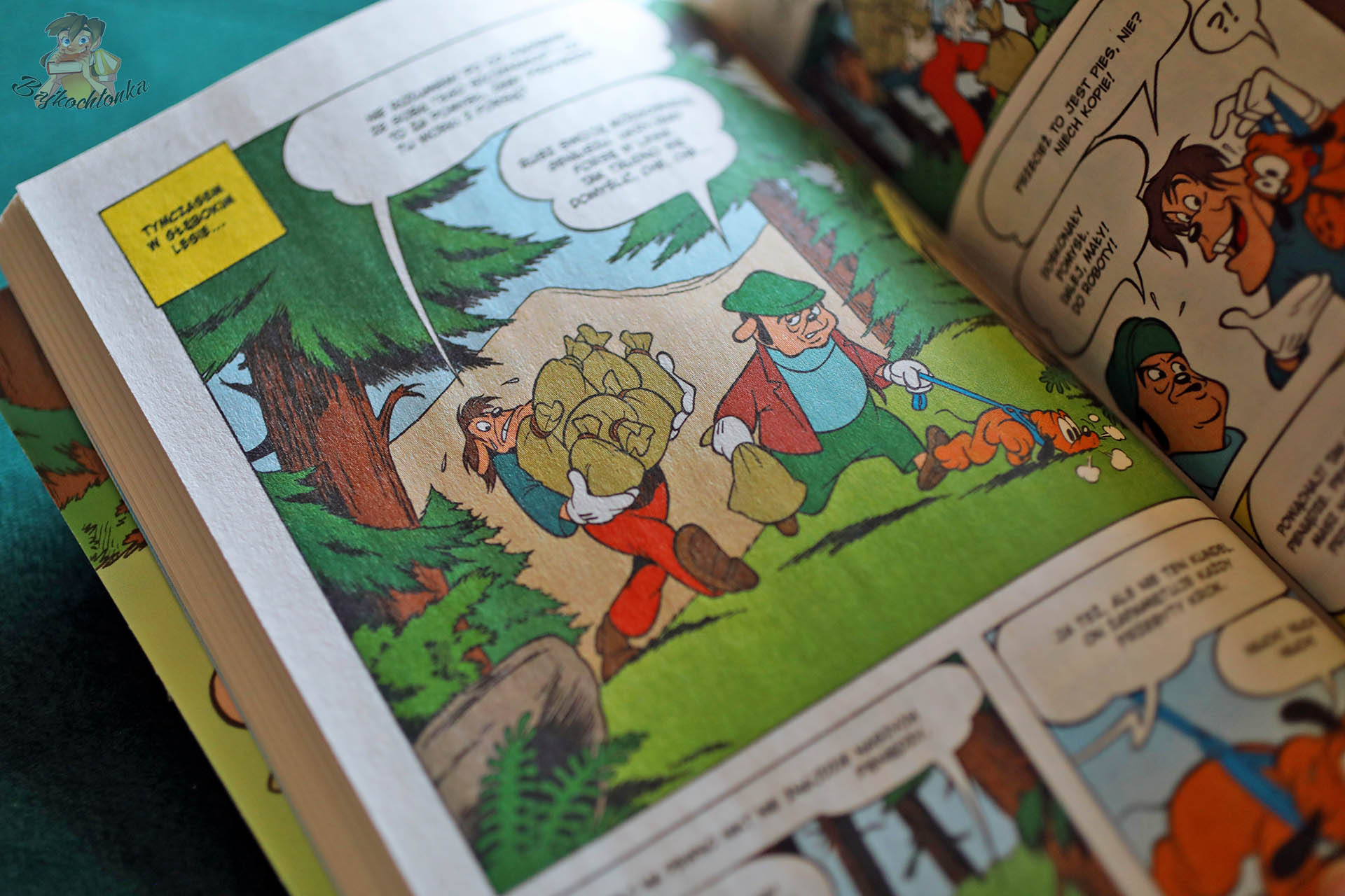 Kadr z komiksu Disney - złoczyńcy w lesie w historii z MegaGiga