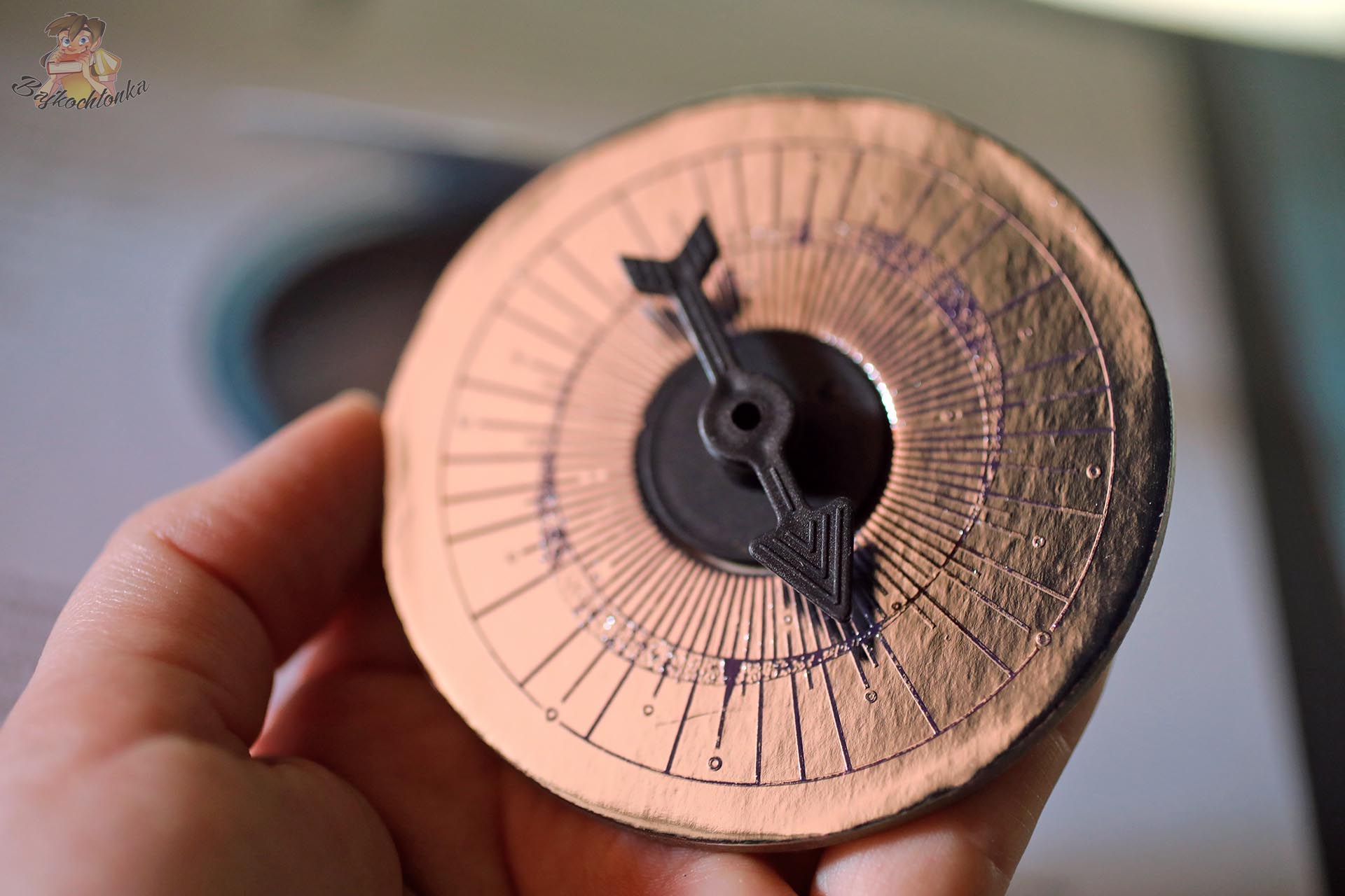 Spinner z książki Przetrwać w kosmosie – element gry decydujący o przebiegu fabuły