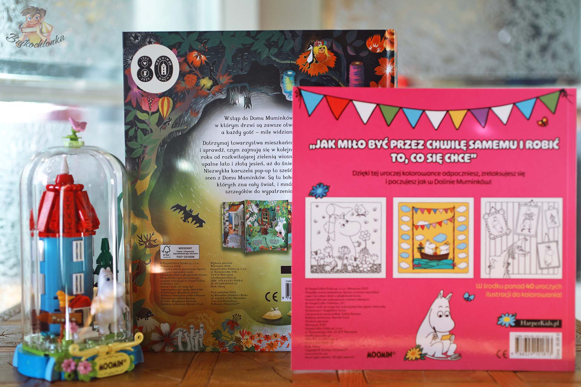 rok w dolinie muminkow karuzela popup okladka ksiazki harperkids