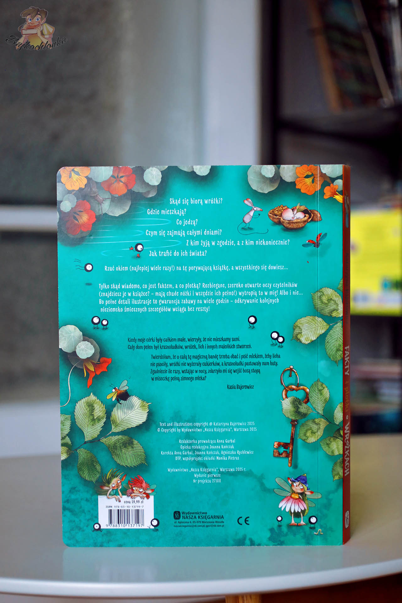 Tył okładki książki Fakty i plotki o wróżkach – opis i pytania o świat wróżek