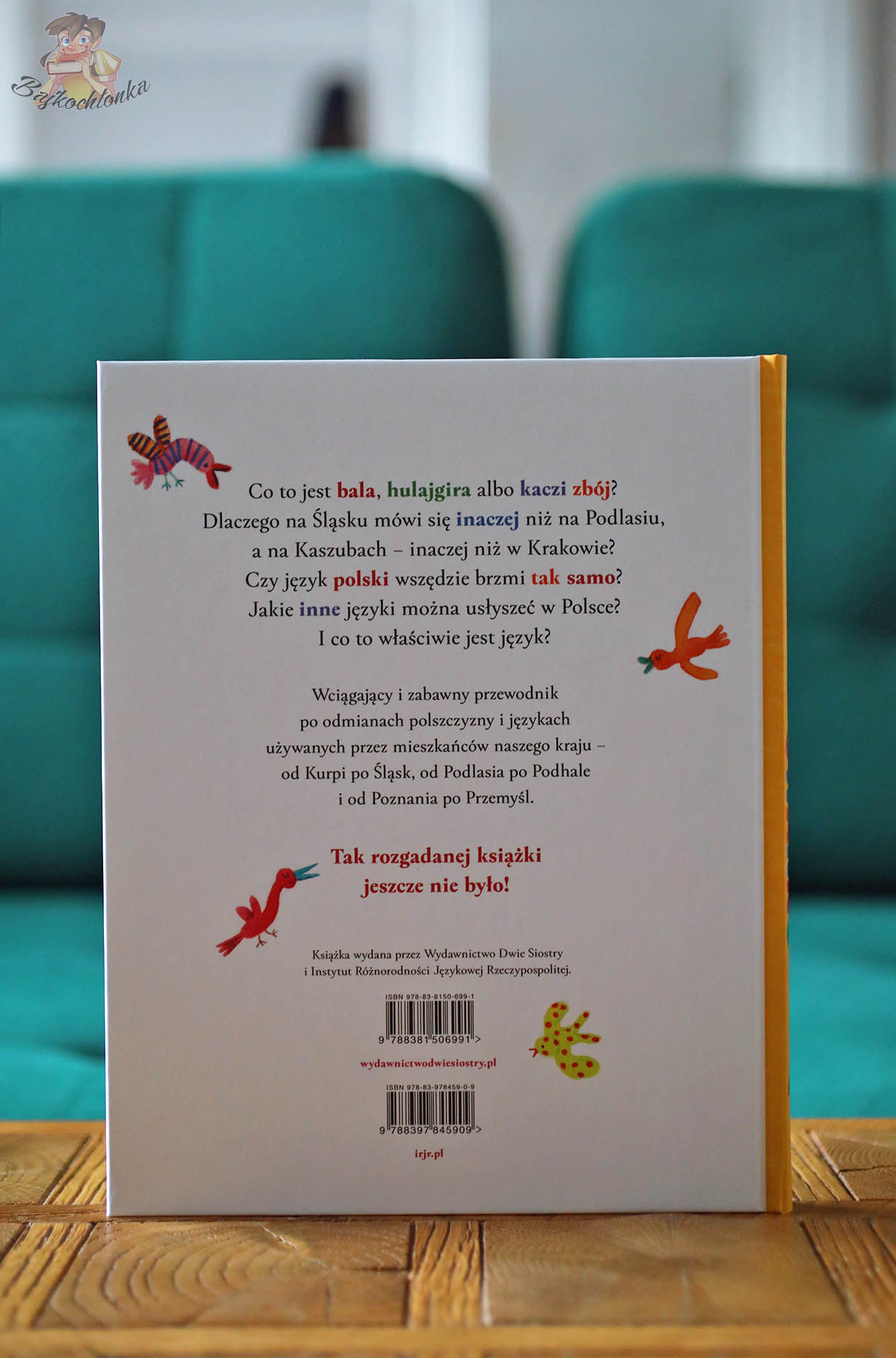 Tył okładki książki Gwarno z opisem i informacją o wydawnictwie Dwie Siostry