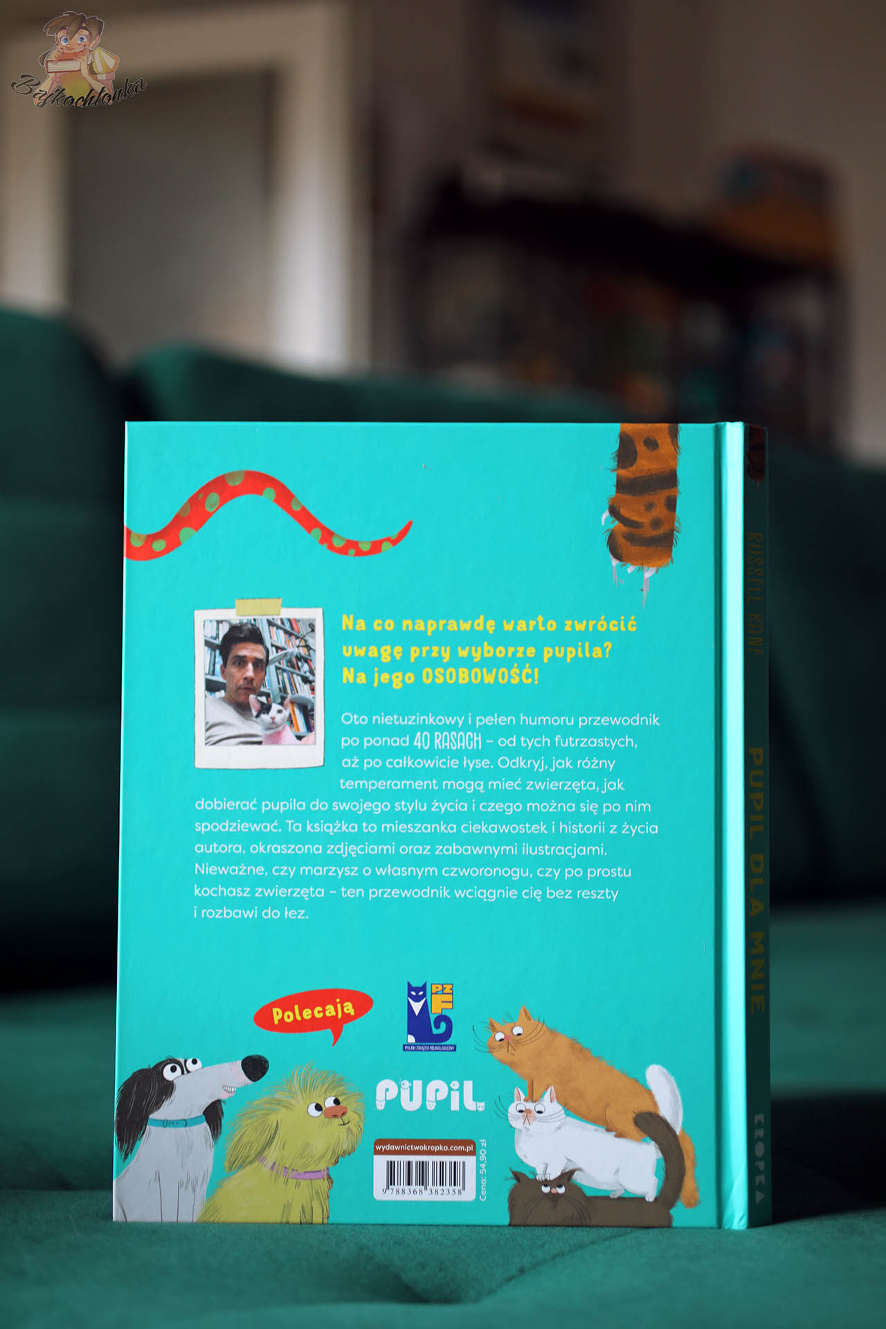 Tył okładki książki Pupil dla mnie – opis przewodnika po świecie zwierząt domowych