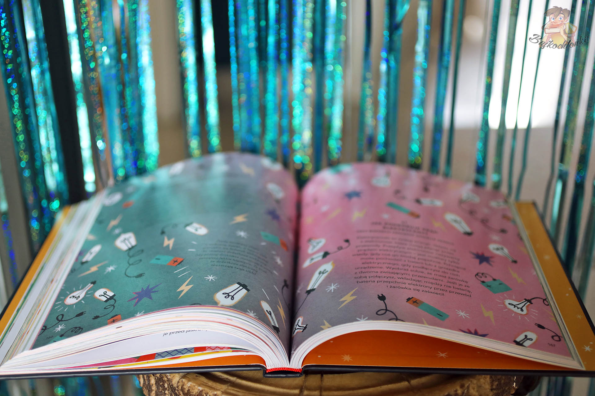 Książka „Wszystko, co chcesz wiedzieć” – koncepcja jednego pytania i jednej odpowiedzi na każdy dzień rokuKsiążka „Wszystko, co chcesz wiedzieć” – koncepcja jednego pytania i jednej odpowiedzi na każdy dzień roku