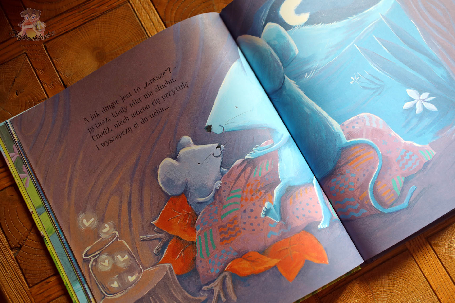 Detail ilustracji z książki Zawsze będę cię kochać – emocje, bliskość i czułość Detail ilustracji z książki Zawsze będę cię kochać – emocje, bliskość i czułość