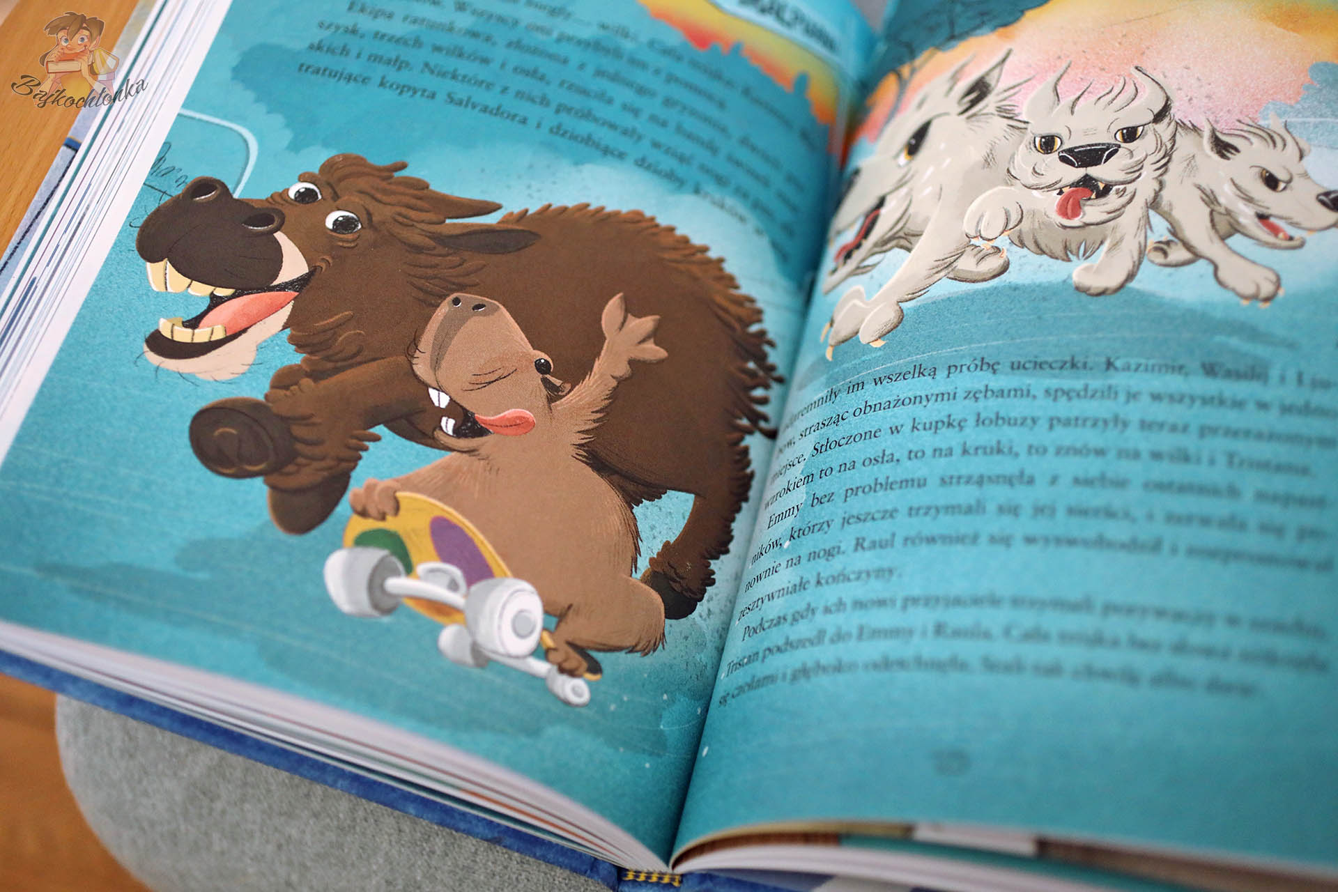 Ilustracja z książki Kapibary na gigancie – kapibary podczas ucieczki i dynamicznej przygody w zoo