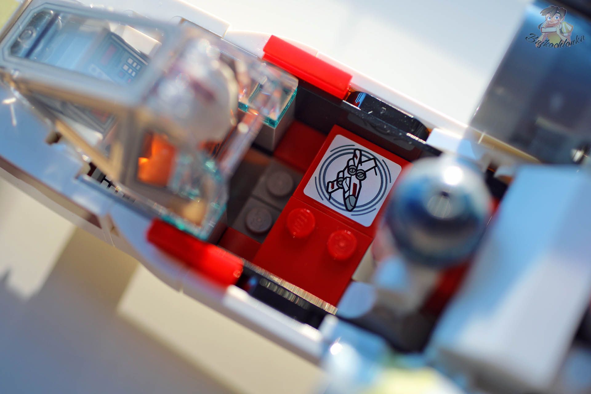 LEGO SMART Play X-Wing Luke Skywalker kokpit z interaktywnym tagiem sterującym efektami