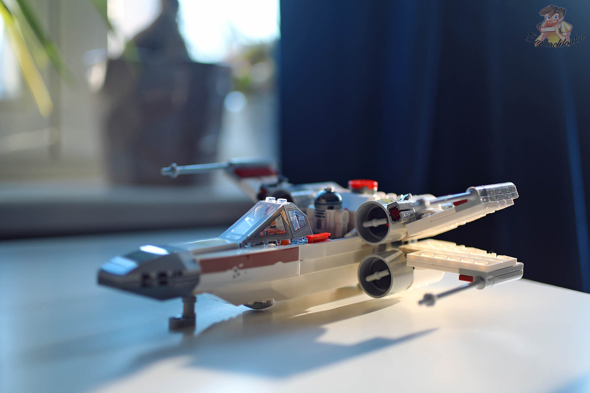 LEGO SMART Play X-Wing Luke Skywalker model statku z serii Star Wars