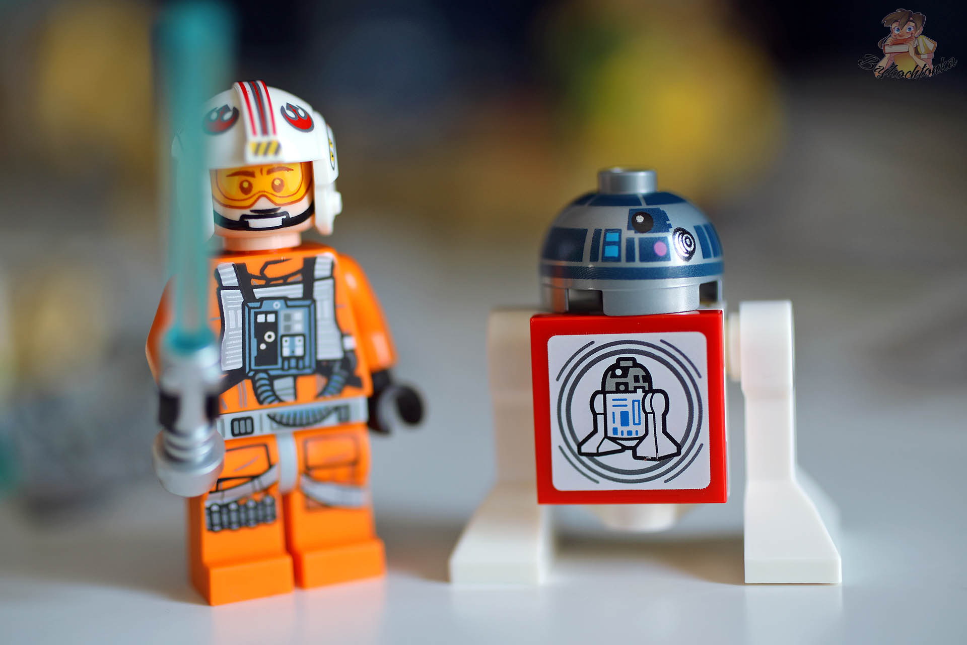 Figurka Luke Skywalker oraz droid R2-D2 z zestawu LEGO Star Wars 75423