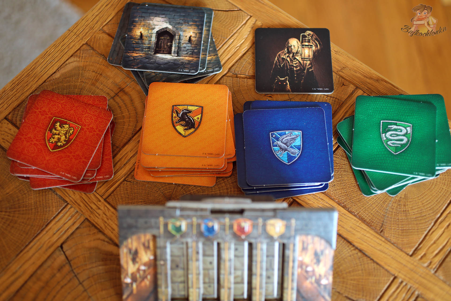 Tajniacy Powrót do Hogwartu – karty domów Gryffindor Hufflepuff Ravenclaw Slytherin