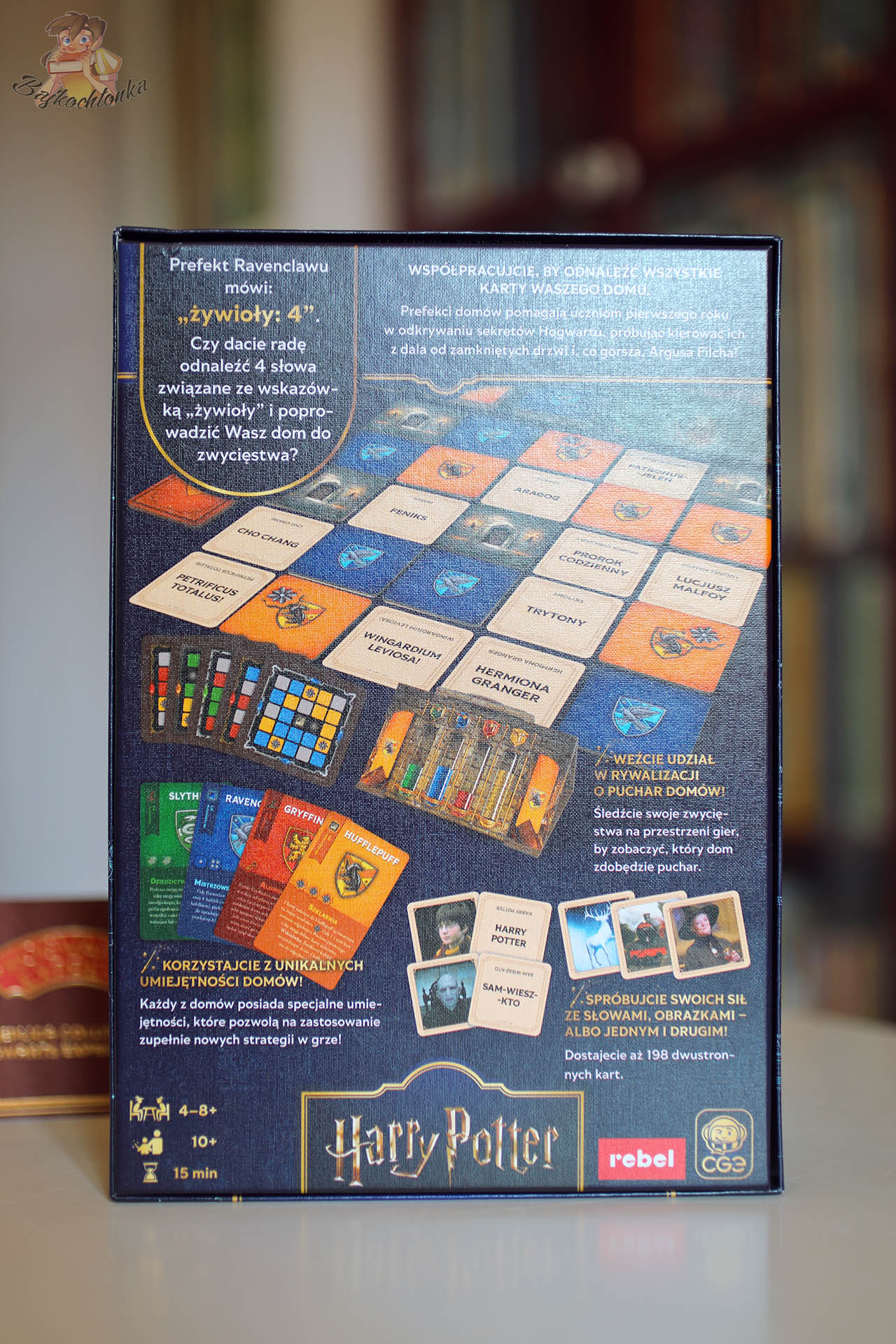 Tajniacy Powrót do Hogwartu – tył pudełka z opisem gry i przykładową planszą rozgrywki