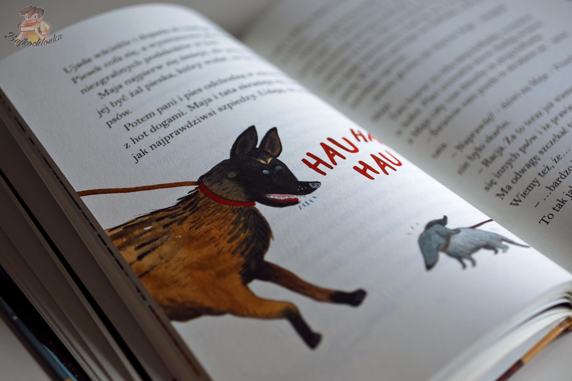 Ilustracja szczekającego psa z książki Tata i ja Ulfa Nilssona i Lisen Adbåge