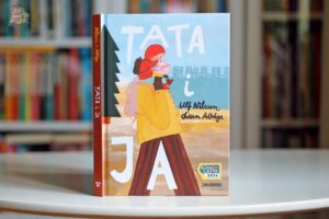 Tylna okładka książki Tata i ja z opisem o codziennych przygodach Mai i taty