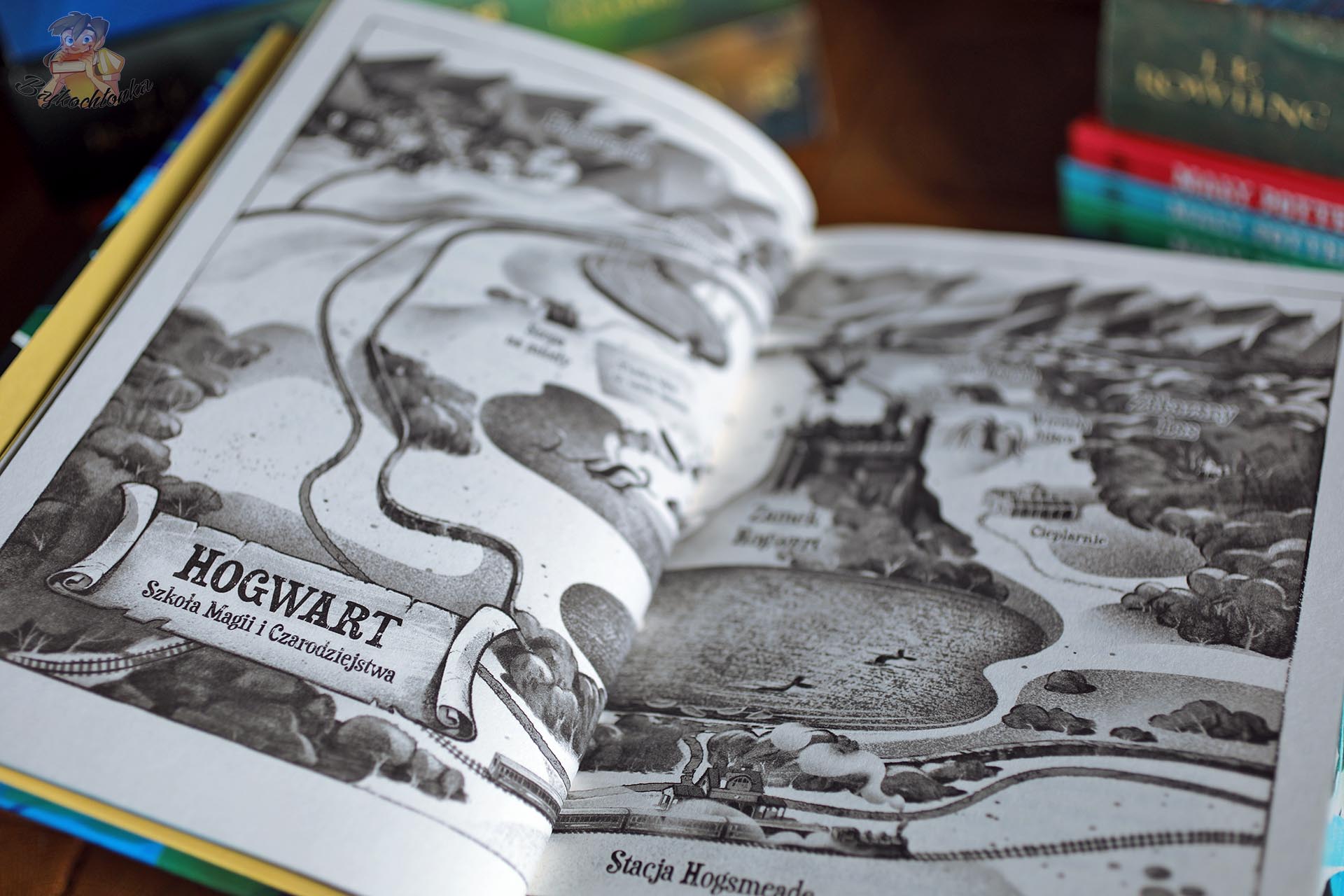 Ilustrowana mapa Hogwartu w polskim wydaniu Harry’ego Pottera i Czary Ognia
