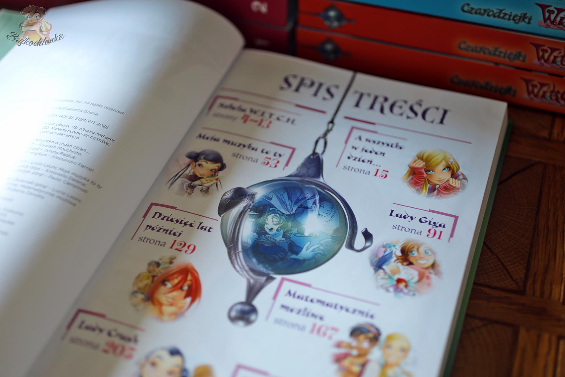 Spis treści komiksu W.I.T.C.H. Księga 20 z rozdziałami o Lady Giga i przyszłości czarodziejek