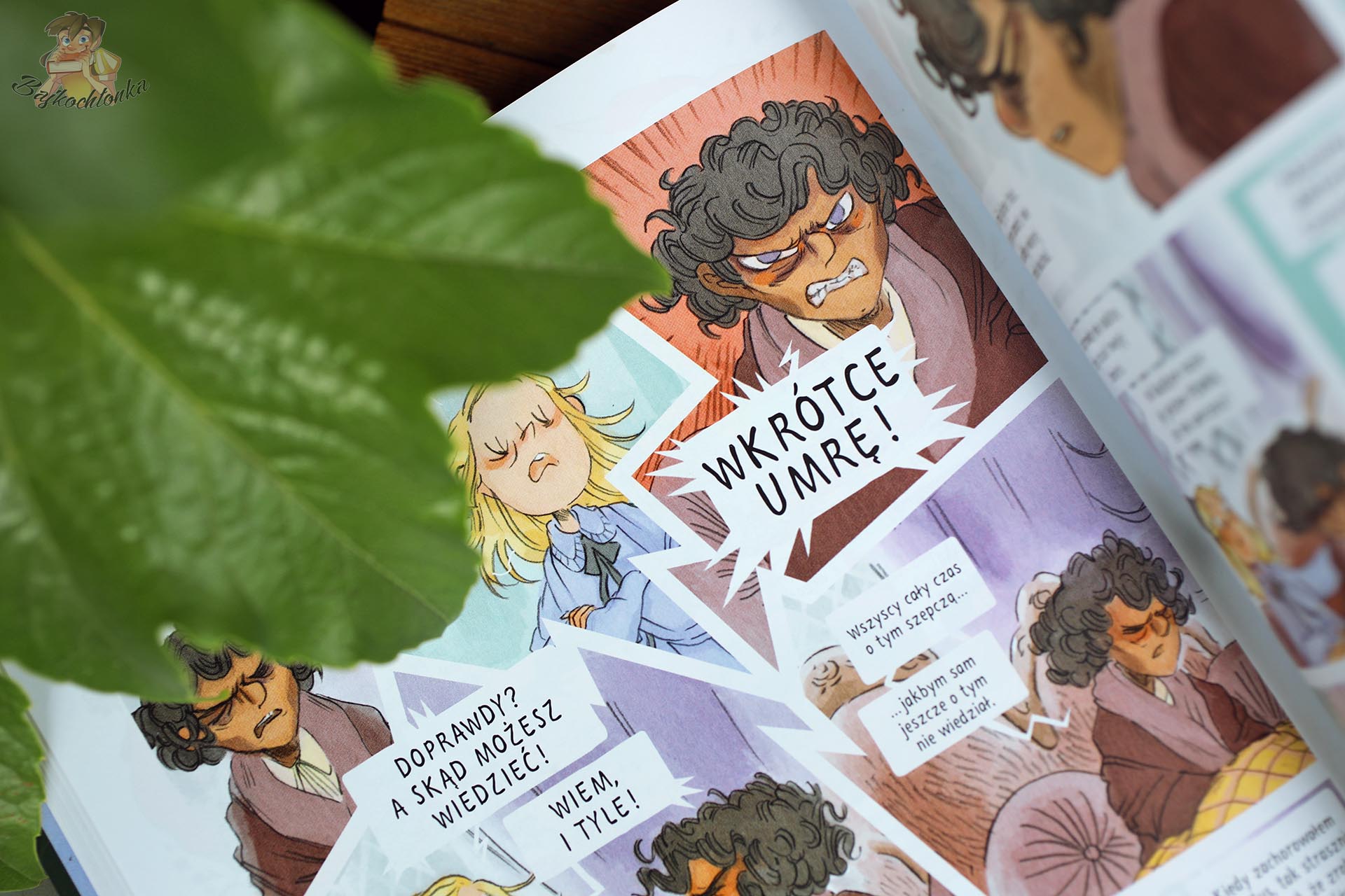 Mary Lennox i Colin podczas jednej z najważniejszych scen komiksu „Tajemniczy ogród”