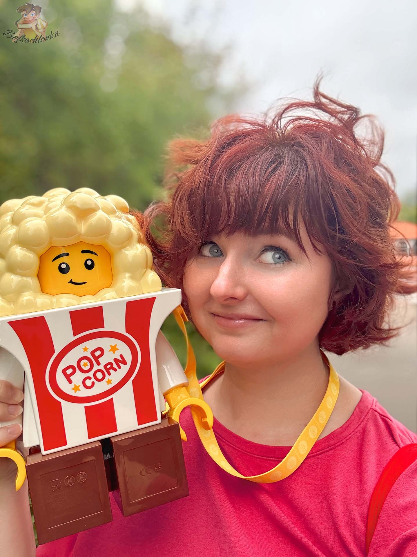 Duża figura LEGO z popcornem w LEGOLAND Billund