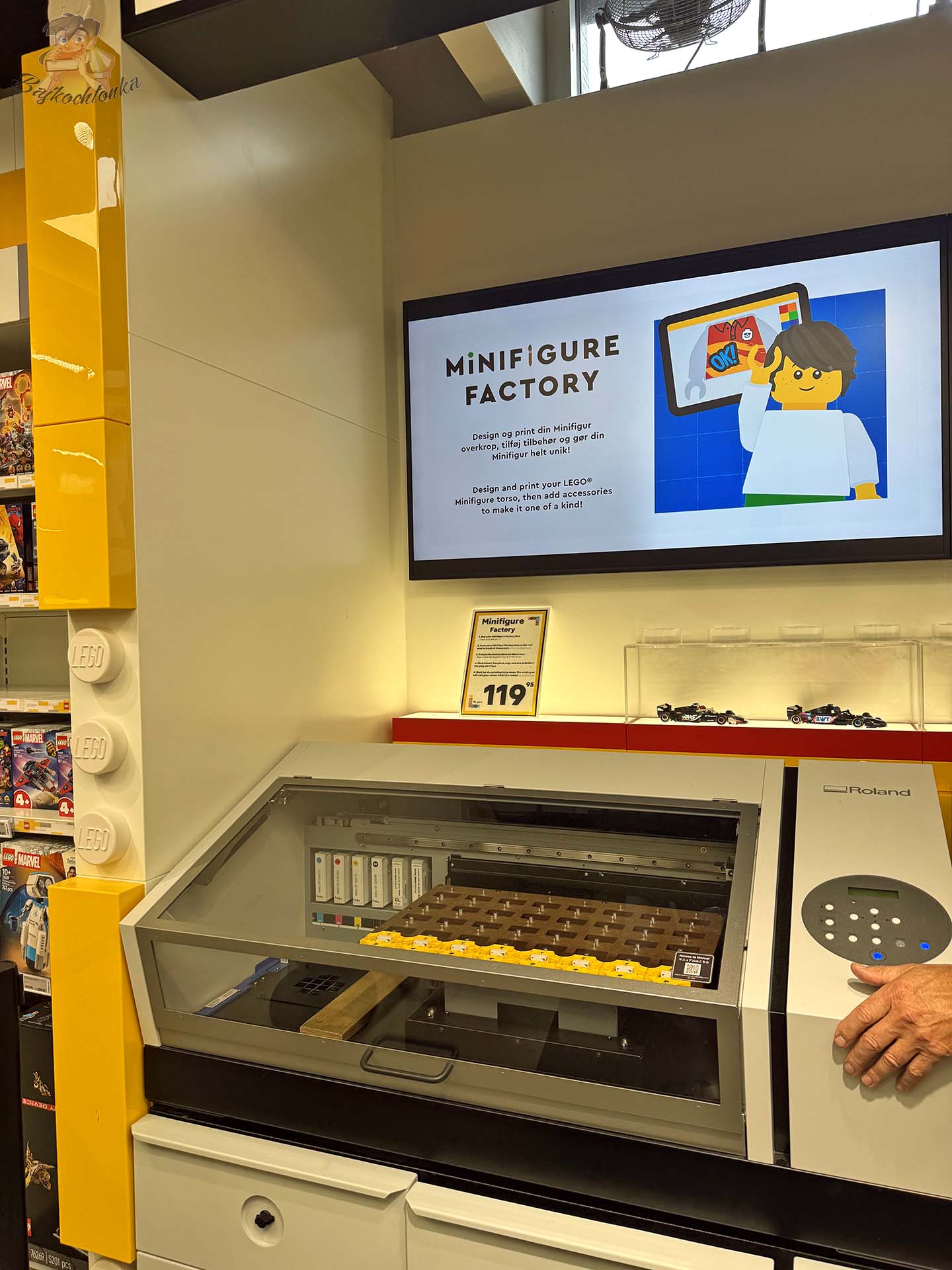 Minifigure Factory w sklepie LEGO w Billund