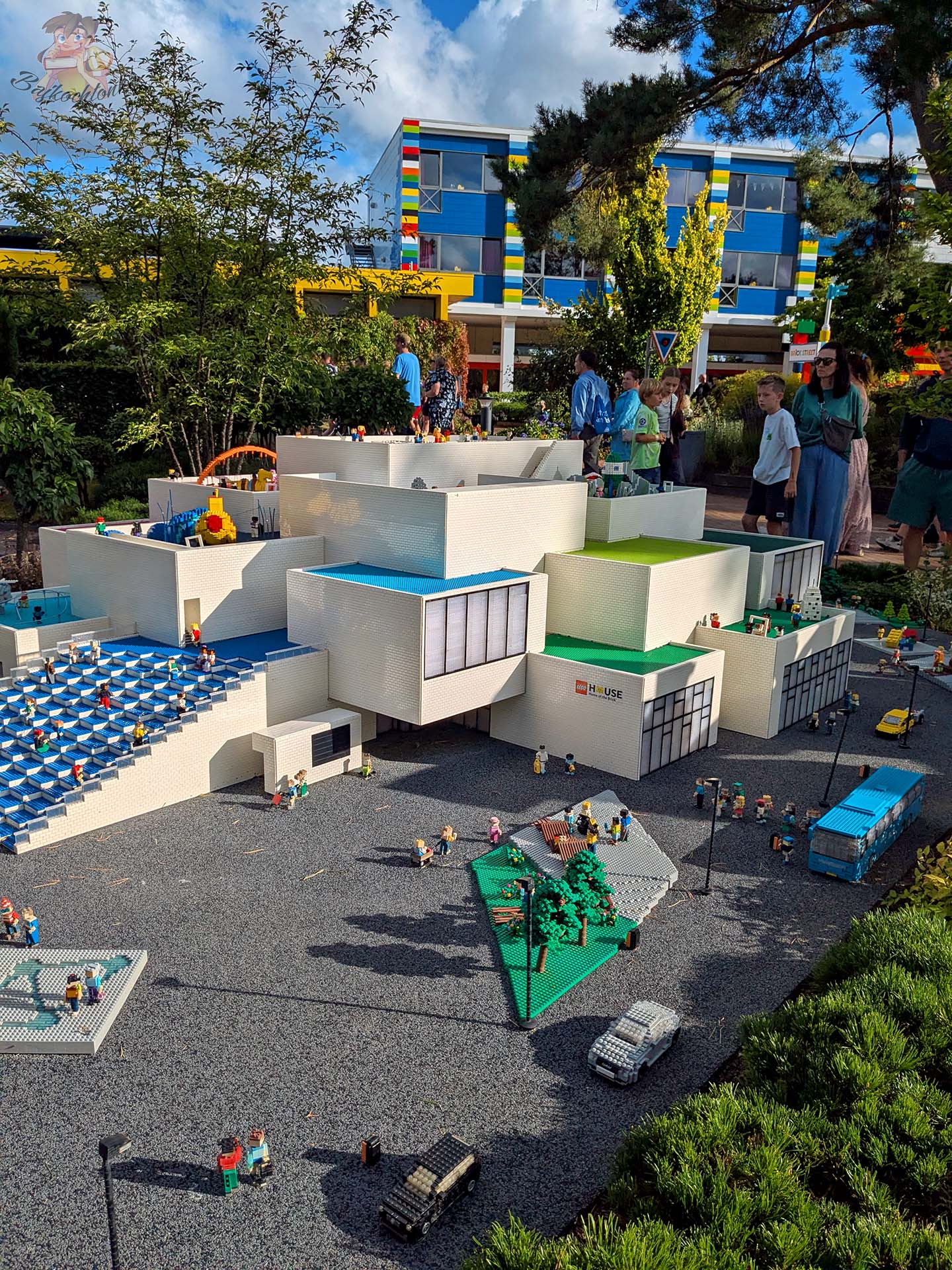 Model LEGO House z klocków w Minilandzie w LEGOLAND Billund