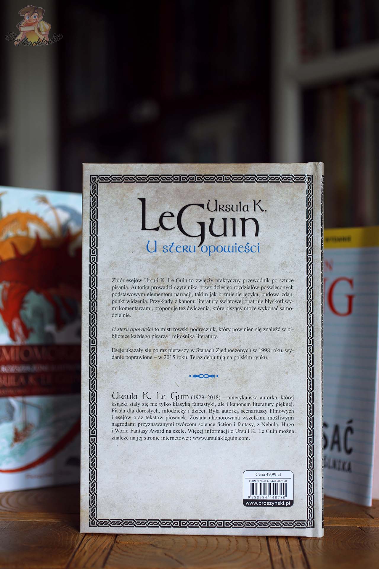 Tylna okładka książki U steru opowieści Ursuli K. Le Guin