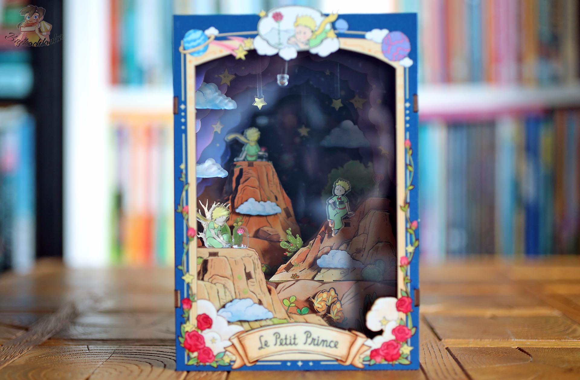 Gotowy book nook Mały Książę i Róża CUTEBEE widziany od frontu