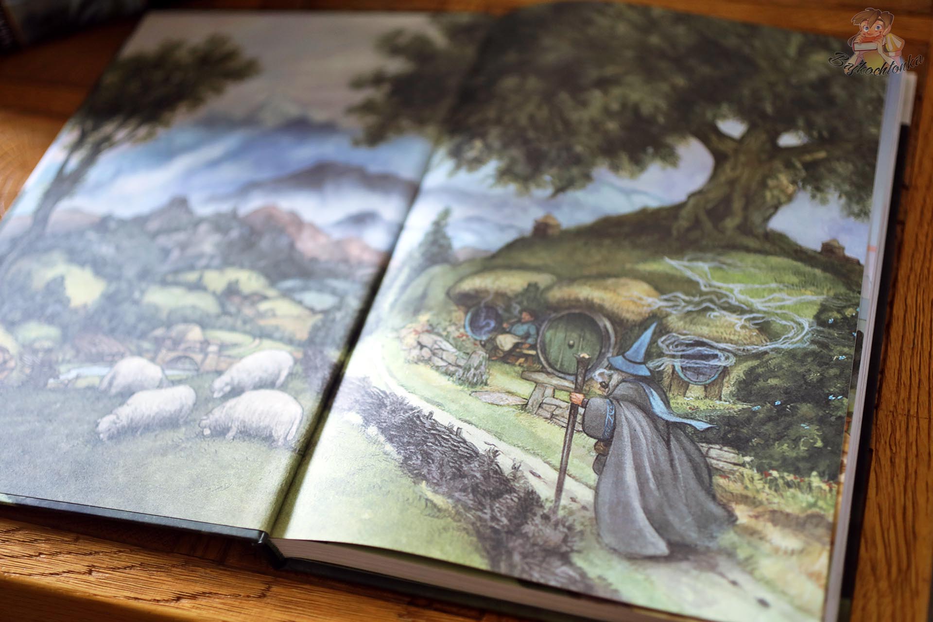 Gandalf na jednej z plansz powieści graficznej Hobbit Davida Wenzela