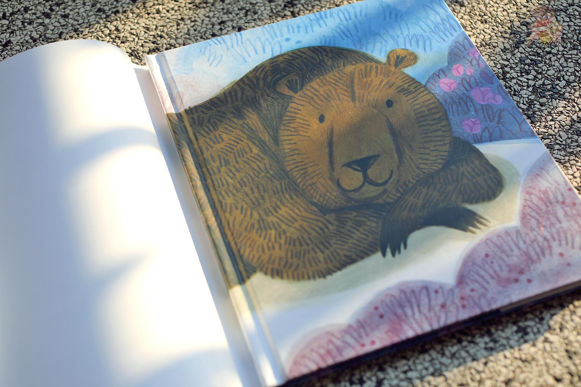 Ilustracja niedźwiedzia z książki Mój pies i ja autorstwa Felicity Sali