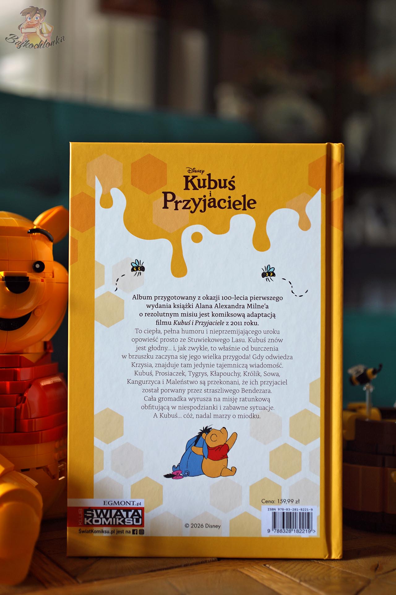 Tylna okładka komiksu Kubuś i przyjaciele przygotowanego na 100-lecie Kubusia Puchatka